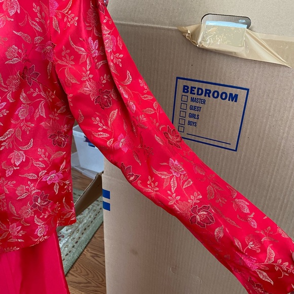 Beautiful formal, 3 pieces. Only been worn 2 - Picture 11 of 12